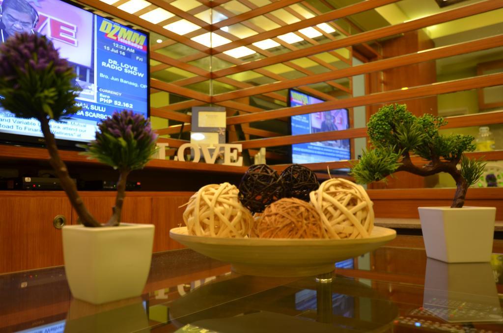 A Homey Place At Adriatico マニラ市 エクステリア 写真